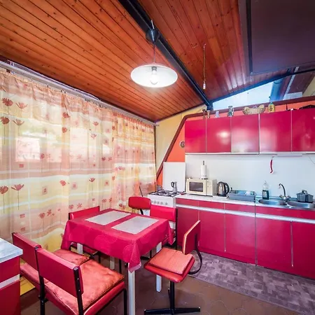 Διαμέρισμα Irenke Apartman *