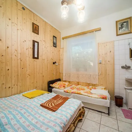 Διαμέρισμα Irenke Apartman *