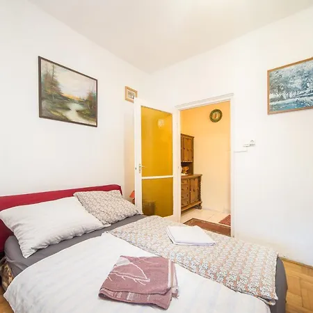 Irenke Apartman Διαμέρισμα