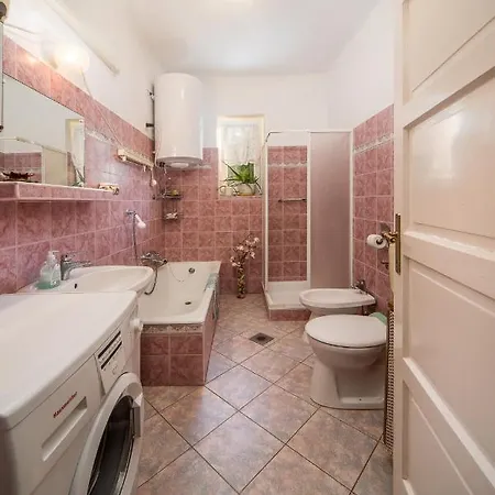 Irenke Apartman Balatonföldvár